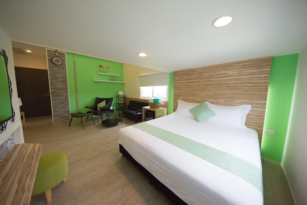 Tiffany Homestay Cape Eluanbi Екстер'єр фото