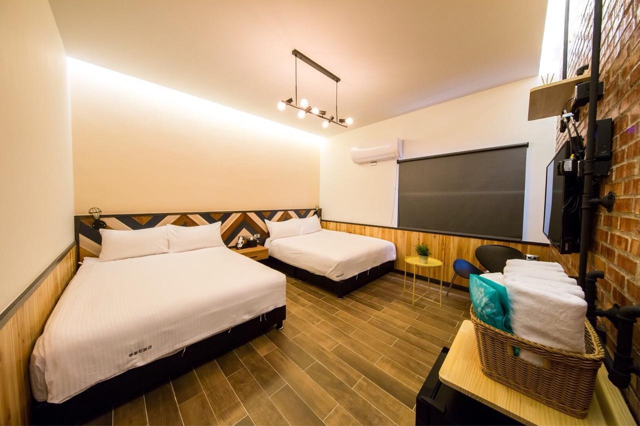Tiffany Homestay Cape Eluanbi Екстер'єр фото