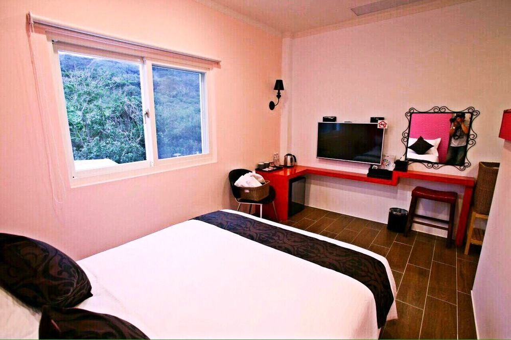 Tiffany Homestay Cape Eluanbi Екстер'єр фото